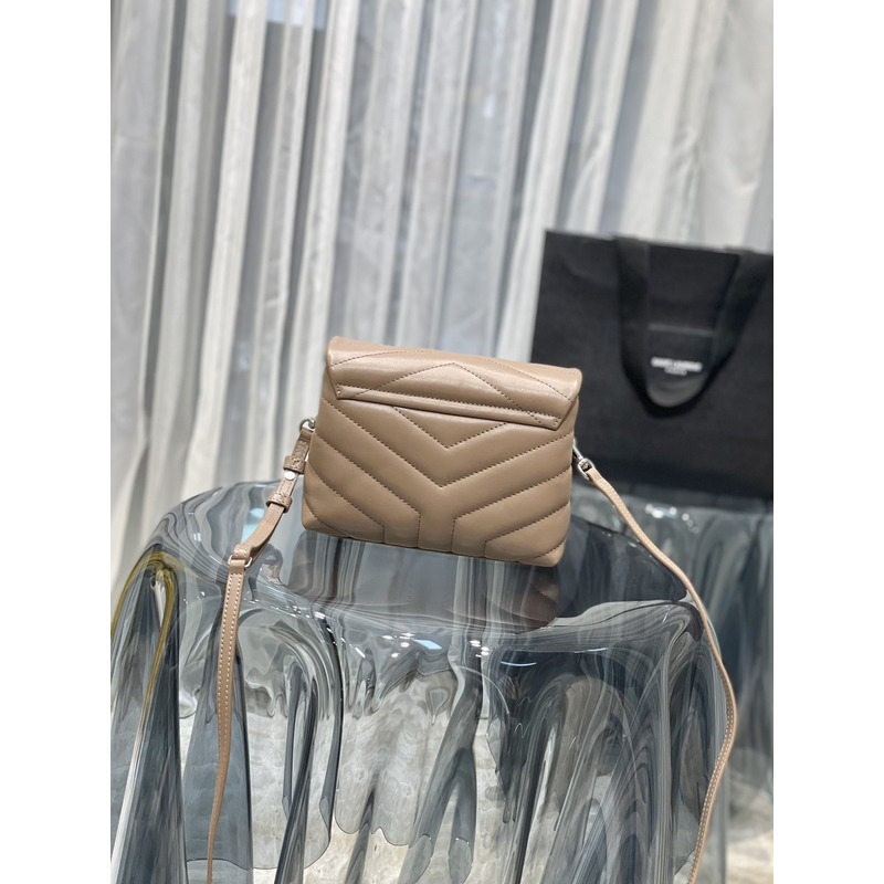 Saint Laurent  20×14×7cm