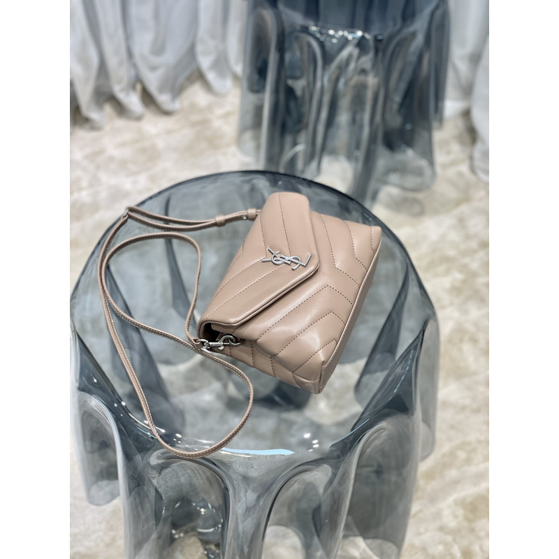 Saint Laurent  20×14×7cm