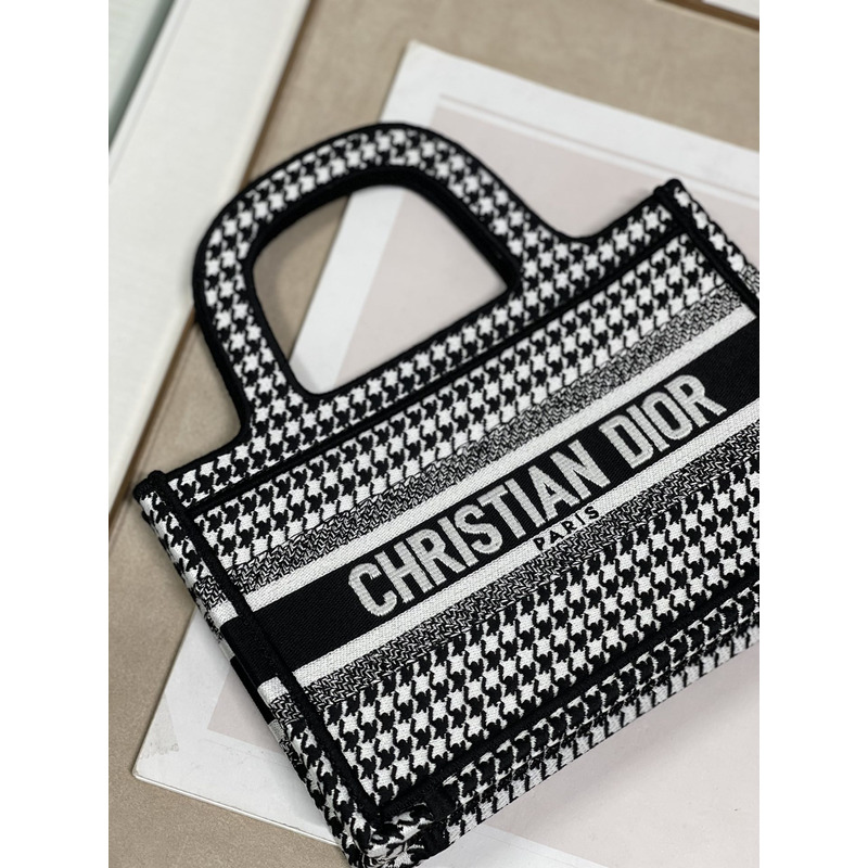 D*or mini book tote bag oblique print 24x17x7cm in blue