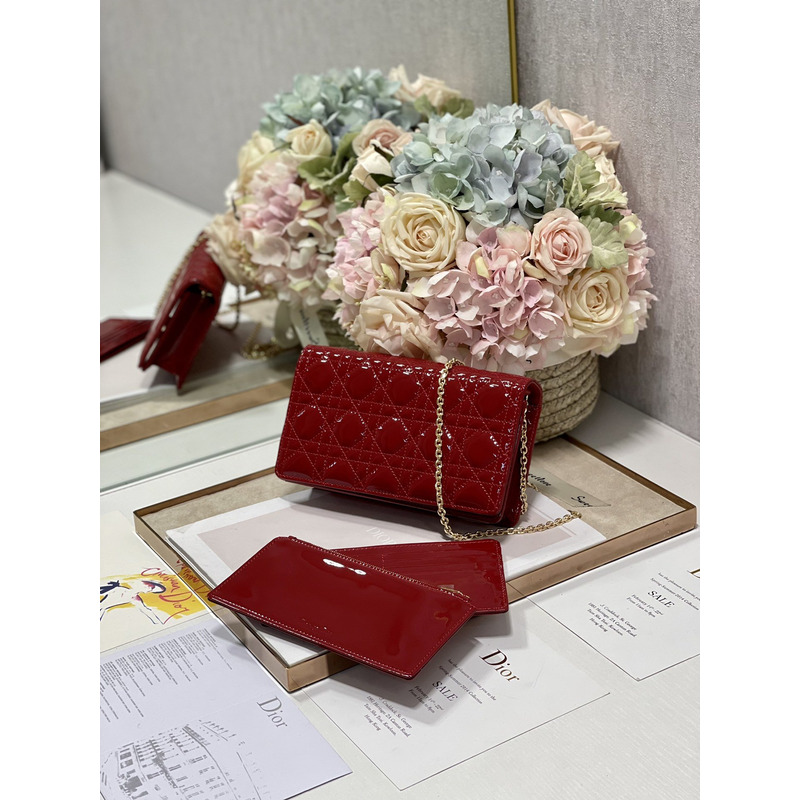 D*or lambskin chain clutch 21.5 x 11.5 x 3cm cherry red