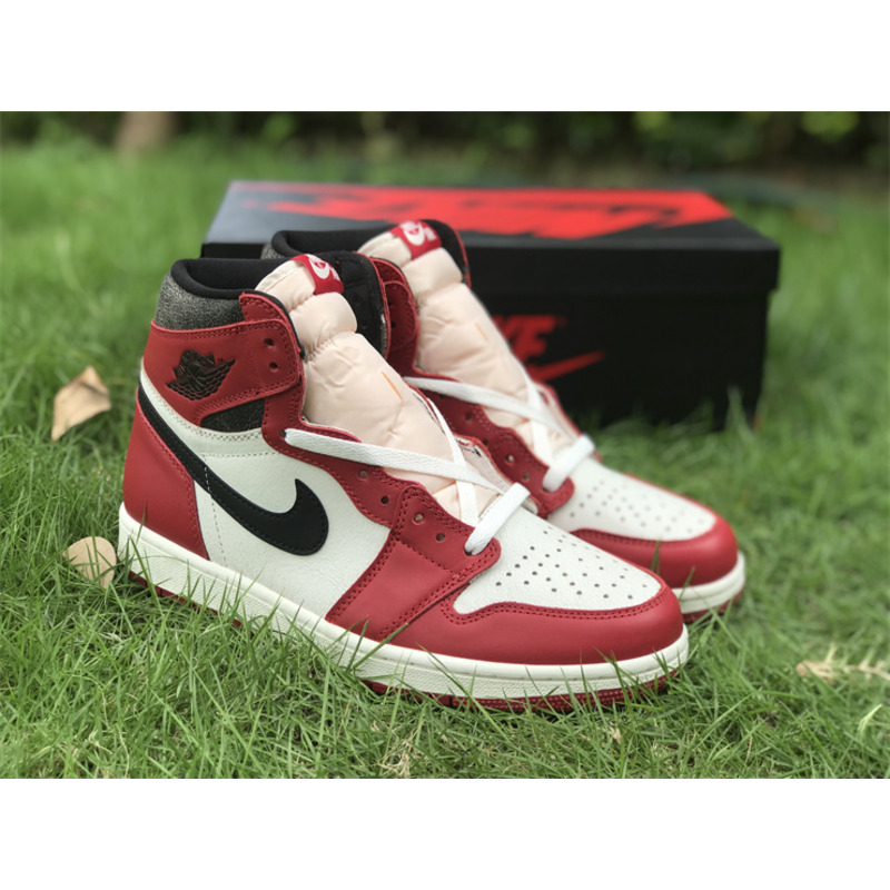 Jordan 1 Mid Reverse Chicago White Red Toe