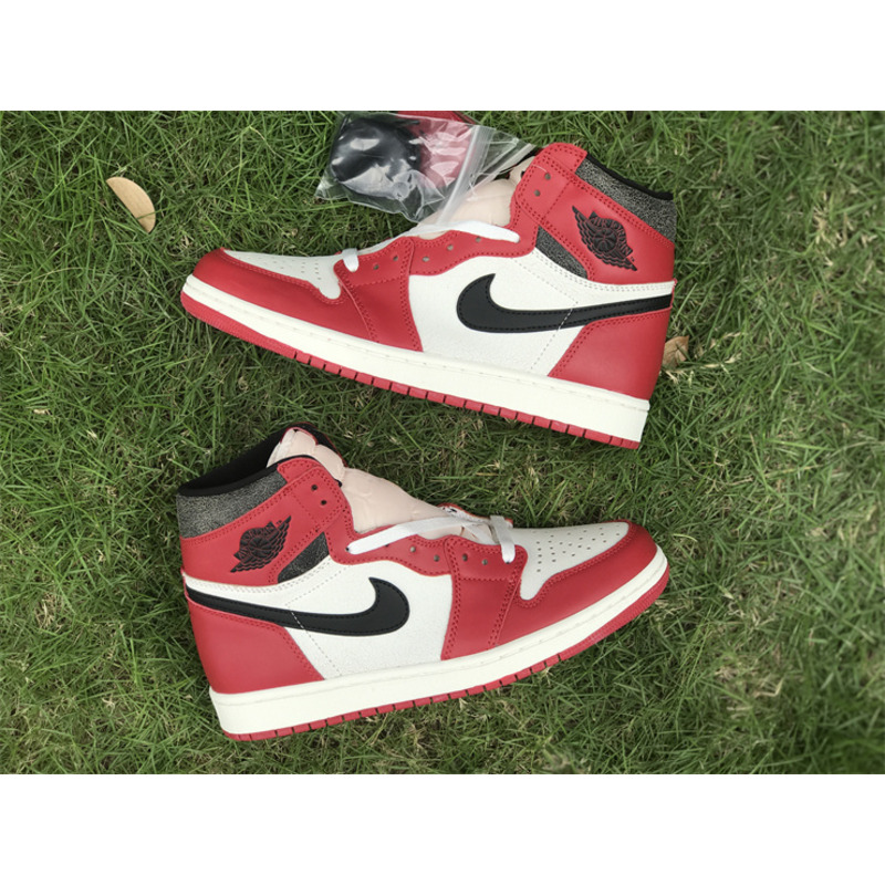 Jordan 1 Mid Reverse Chicago White Red Toe