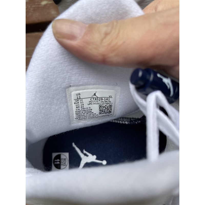 Jordan 6 Retro Midnight Navy