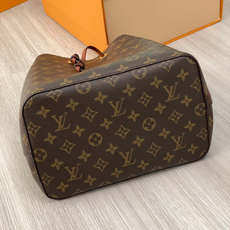 LV Néonoé MM Caramel 26 X 26 X 17.5cm