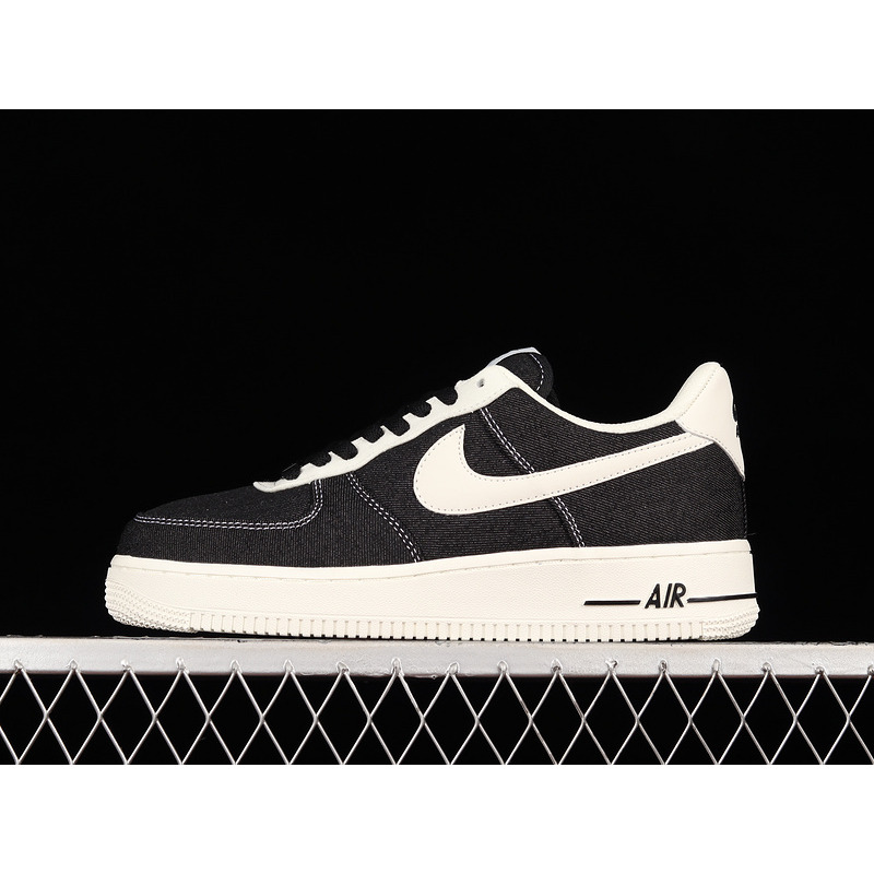 Nike Air  Force 1 Canvas Sneakers Black