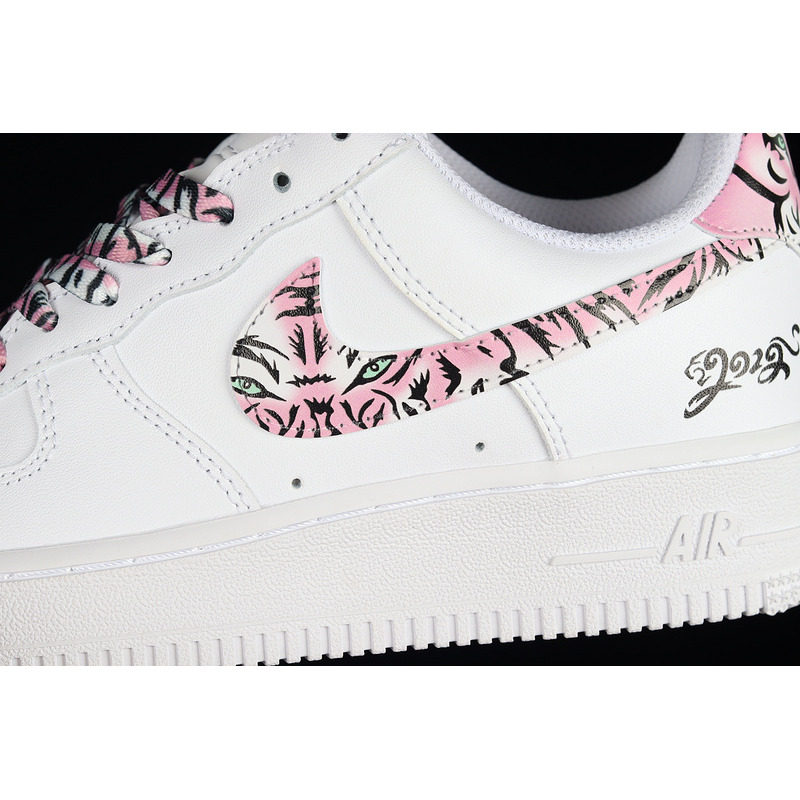 Nike Air Force 1 07 Low White Pink Tiger CZ0270-107