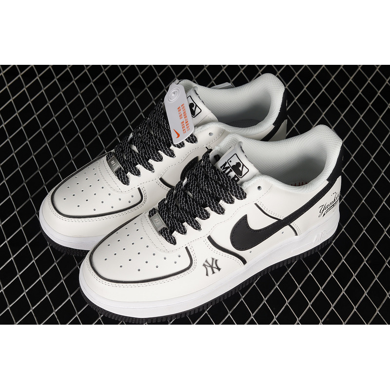 Nike Air Force 1 07 Low x Yankees White Black