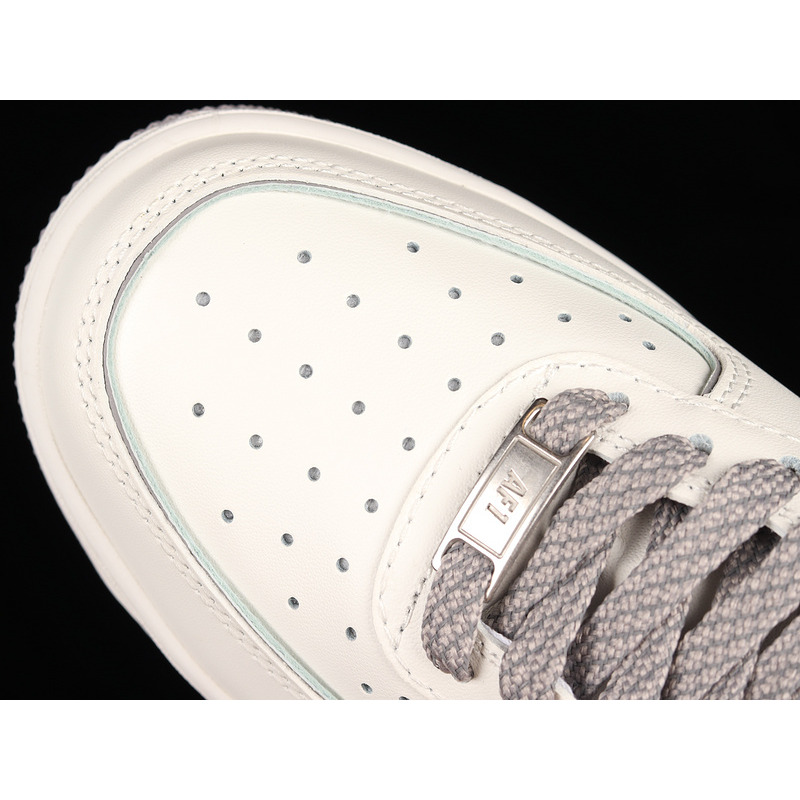 Nike Air Force 1 07 Low x Yankees White Wolf Grey BS8806-544