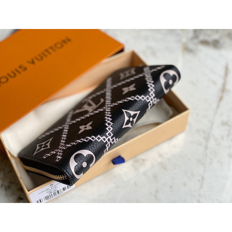 LV Embossed Pebbled Calfskin Small Embossed Single Zipper Wallet Black