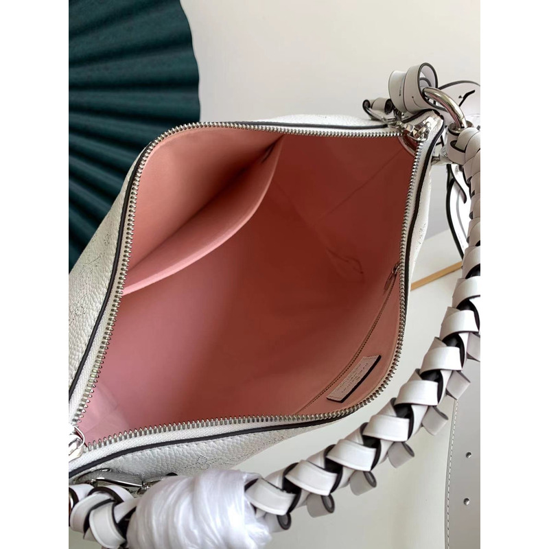 l**is V*t*n beaubourg hobo leather handbag  white m56073