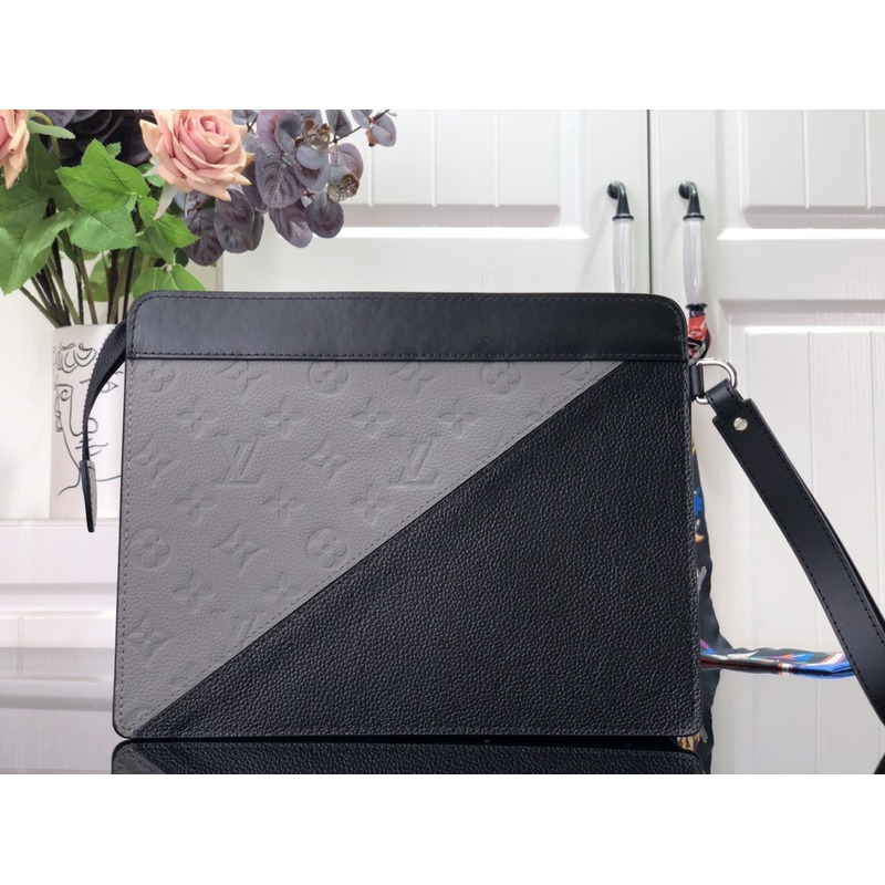 LV Standing Bag M81310