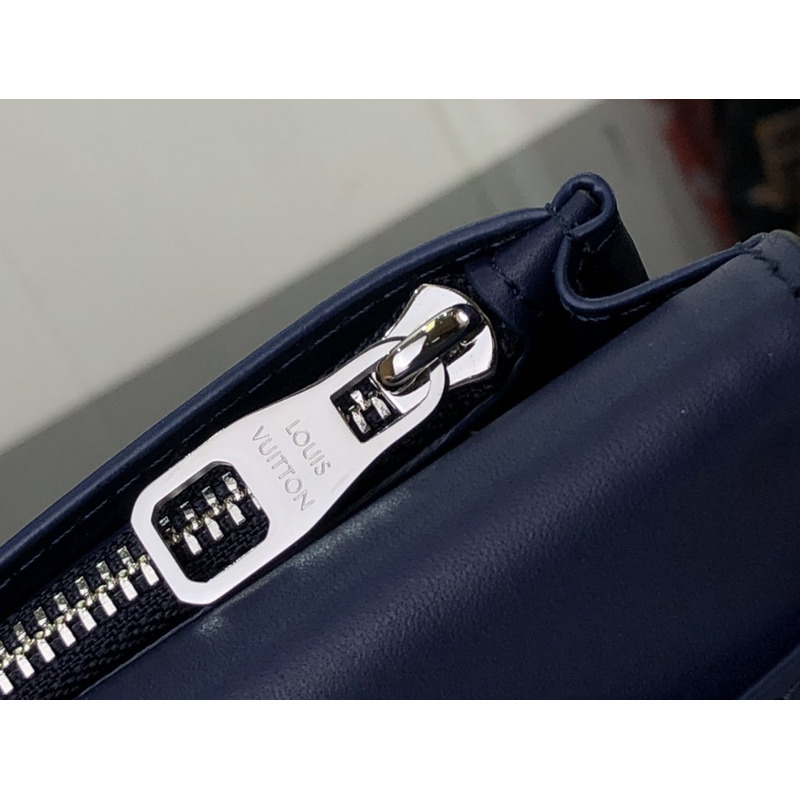 LV Brazza Wallet M81405