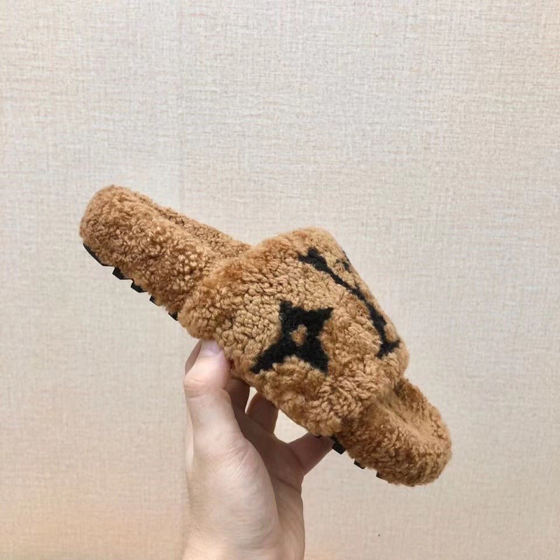 LV Magnetic Slippers Brown