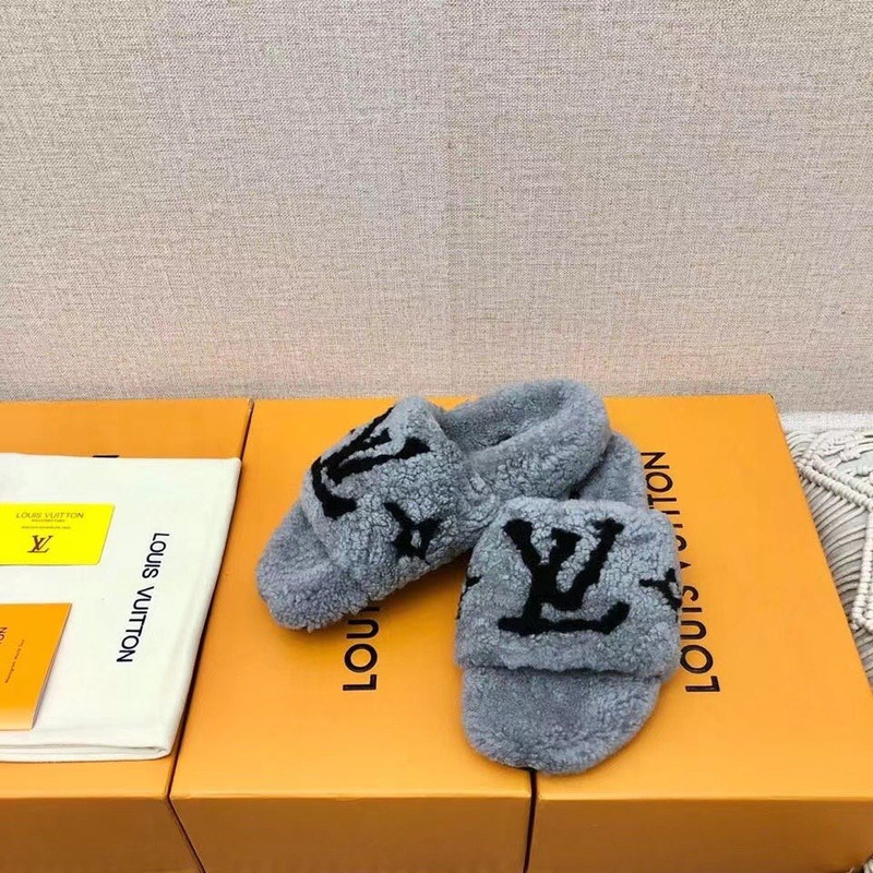 LV  Magnetic Slippers Grey