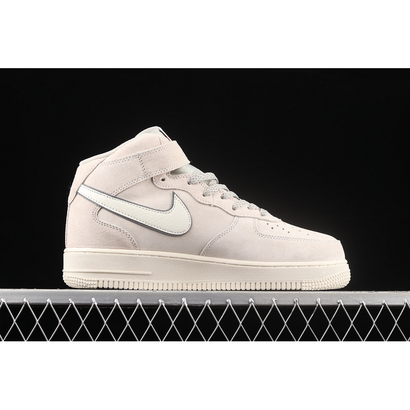 Nike Air Force 1 Mid 