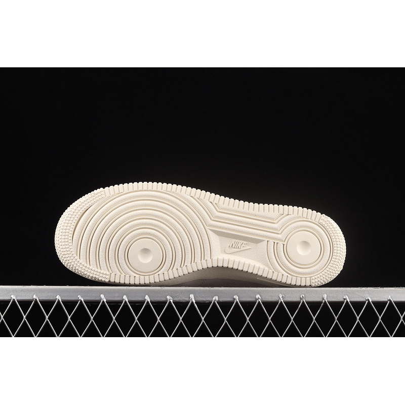 Nike Air Force 1 Mid 