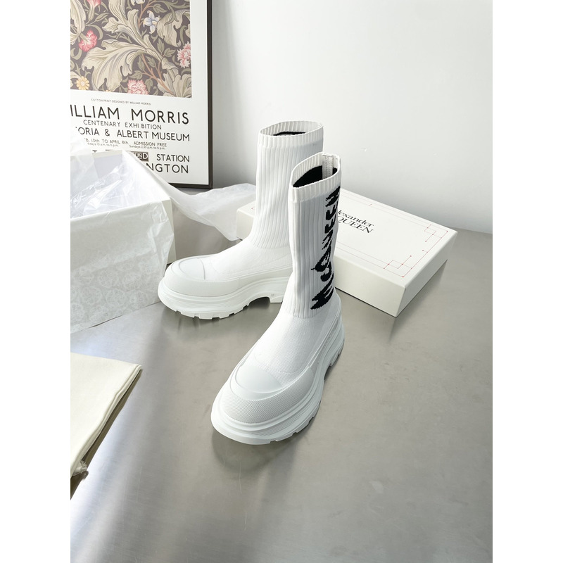 Alexander Mcqueen Graffiti Knitted Tread Slick Boot White