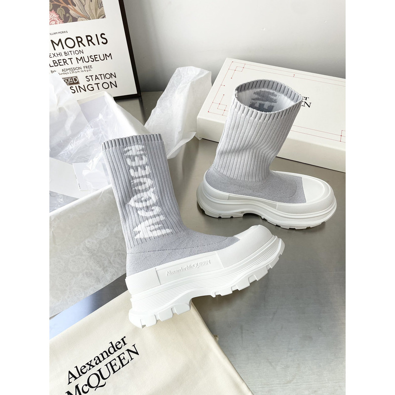 Alexander Mcqueen Graffiti Knitted Tread Slick Boot Grey