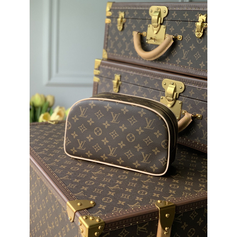 l**is V*t*n monogram toiletry bag 25