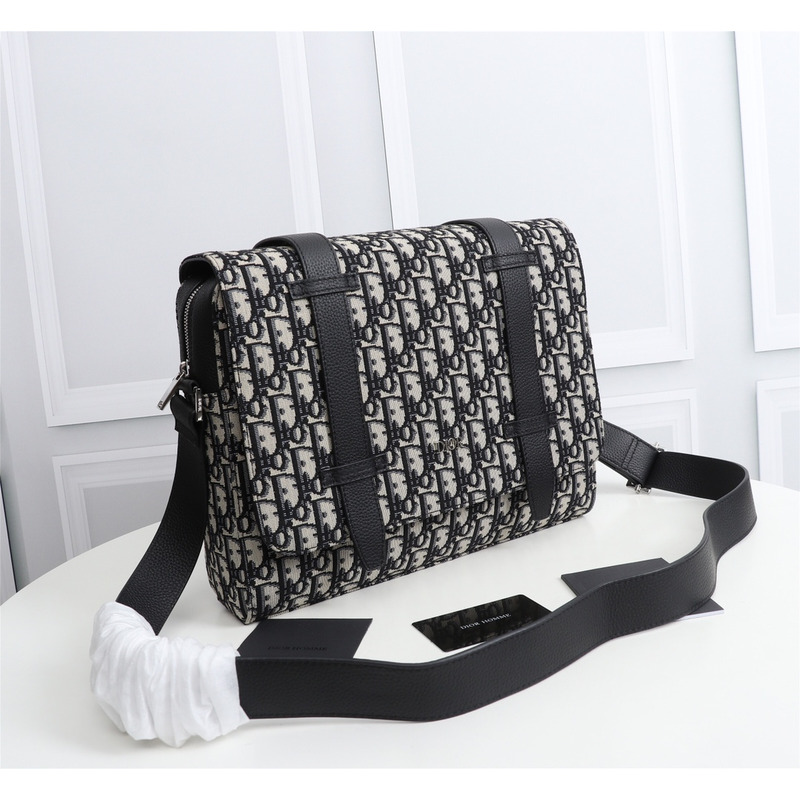 D*or messenger bag oblique jacquard in black