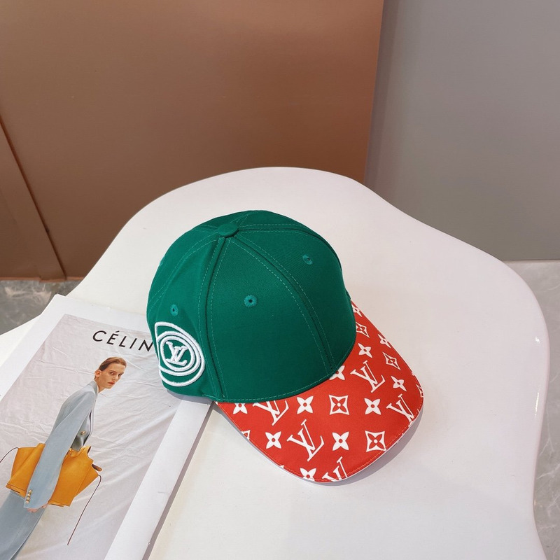 l**is V*t*n monogram print hat red green