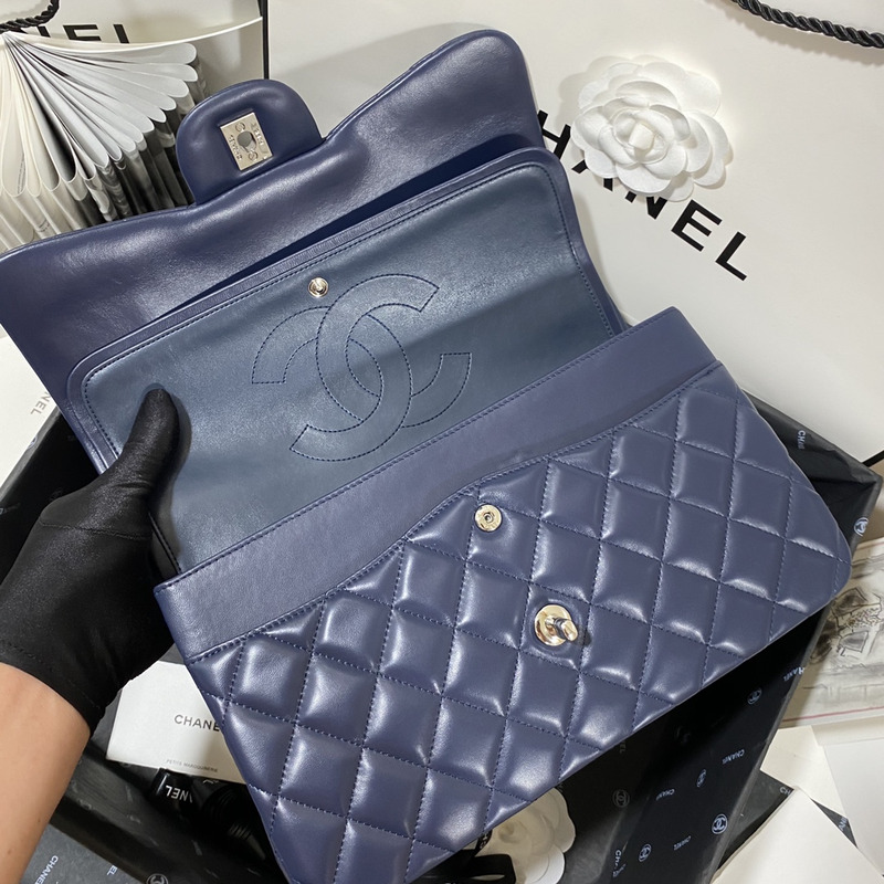 Ch*el  21s Ch*el blue classic flap medium cf25 dark blue