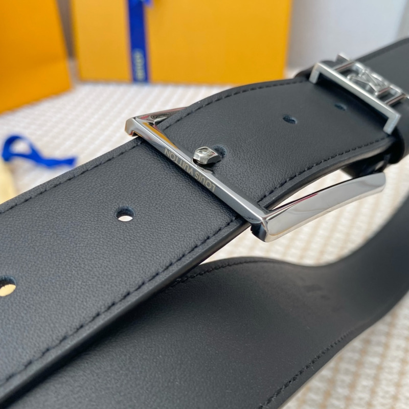 l**is V*t*n leather belt with silver-tone locker black