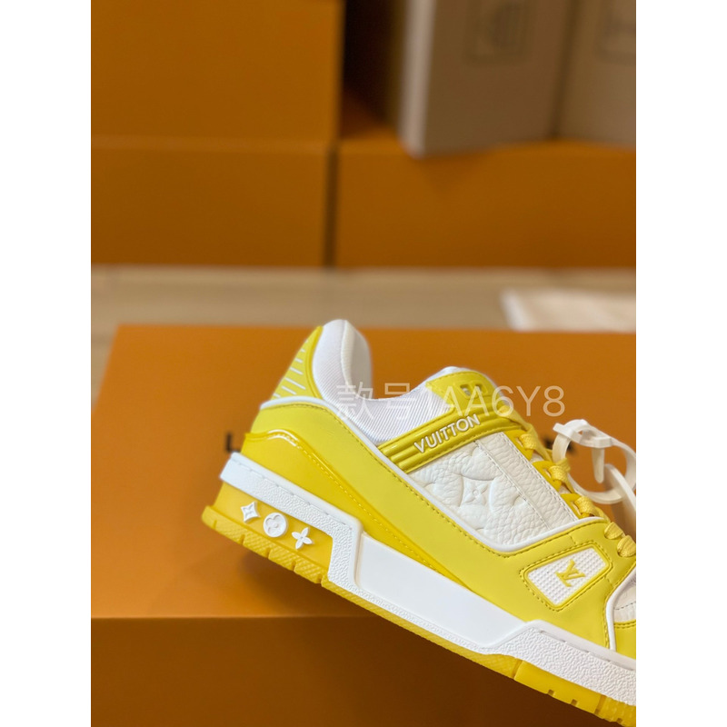 l**is V*t*n trainer sneaker low white yellow