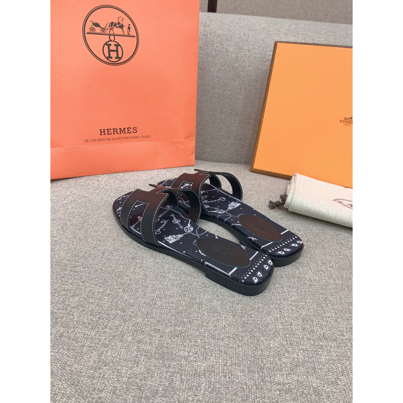 H**mes oran flat sandals in black