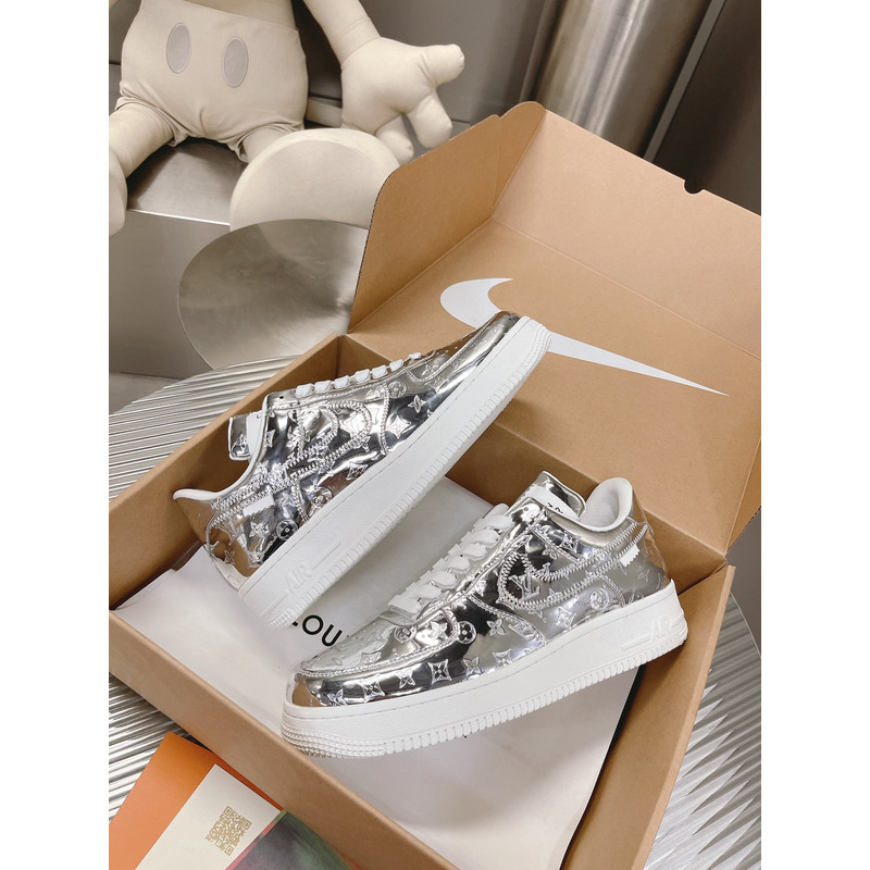 l**is V*t*n x nike air force 1  drop1 met silver