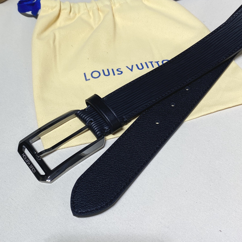 l**is V*t*n black stripe leather belt