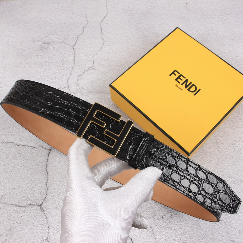 F**di leather belt gold black