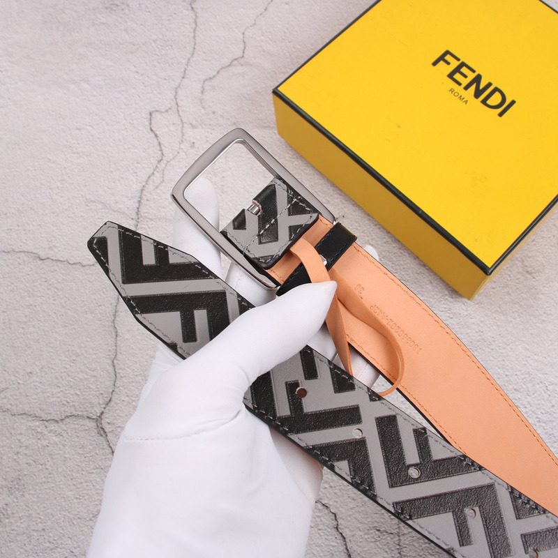 F**di leather sliver belt