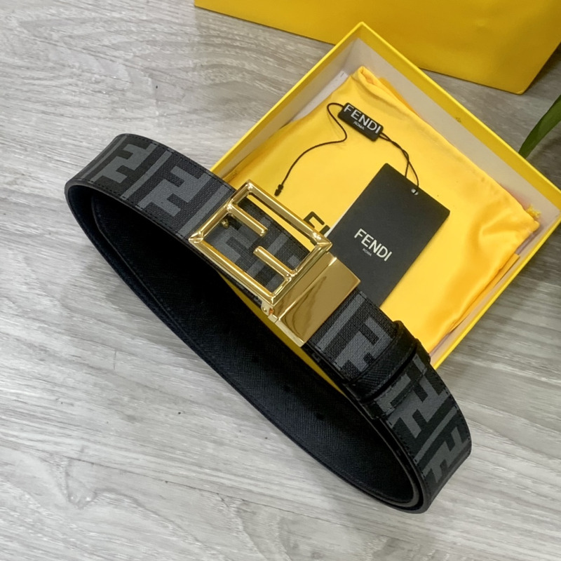 F**di leather belt gold