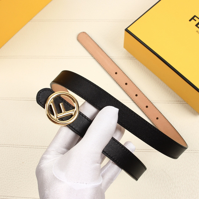 F**di black leather belt