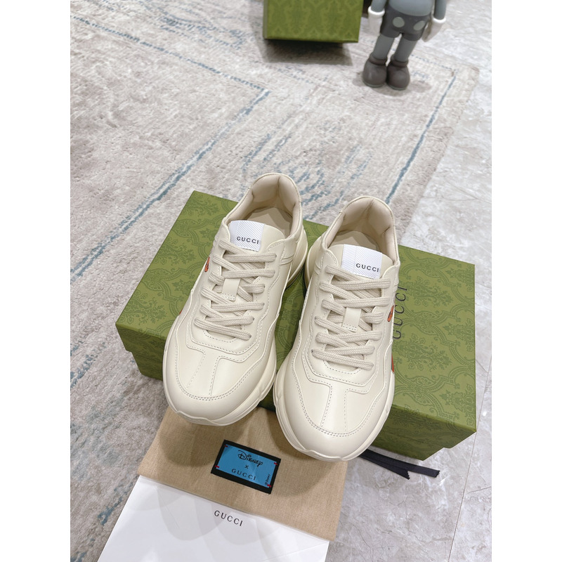 G*u*i tigger print sneaker white