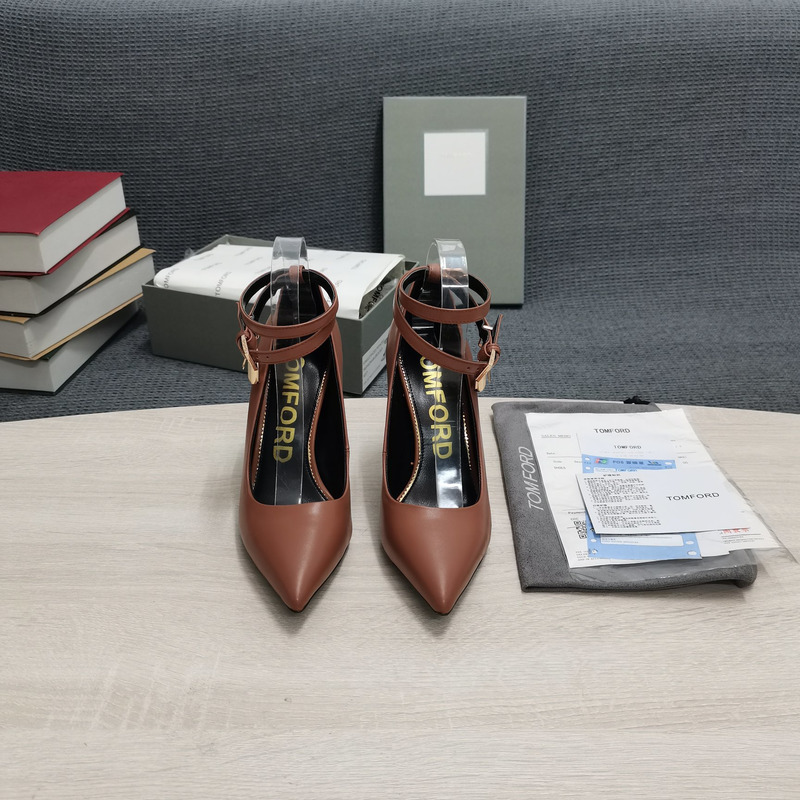 Tom Ford Padlock leather pumps in Brown