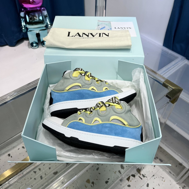 Lanvin Curb Suede Pastel in Blue