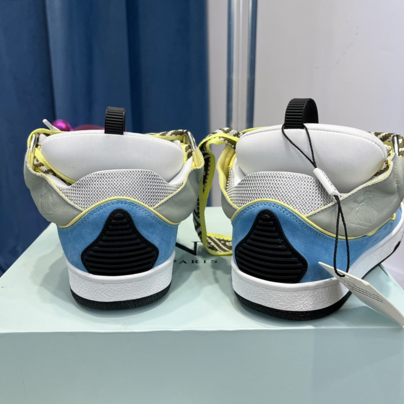 Lanvin Curb Suede Pastel in Blue