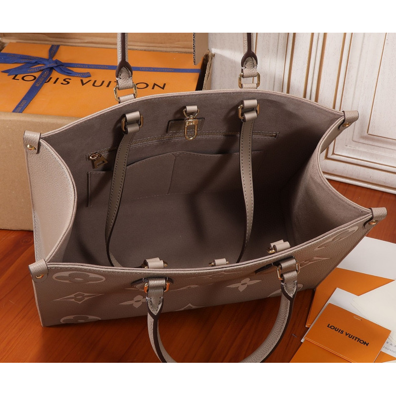 l**is V*t*n onthego mm tote bag