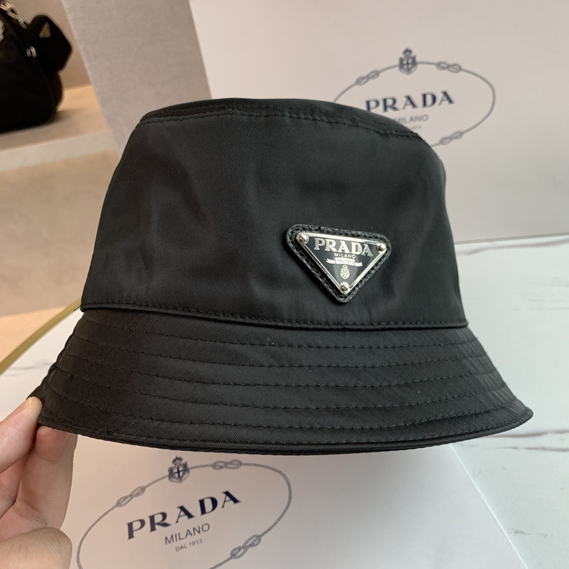 Pra*a re-nylon bucket hat black