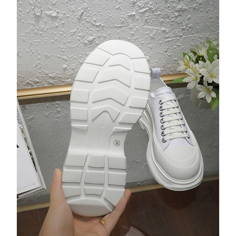 Alexander Mcqueen Tread Slick Sneakers White