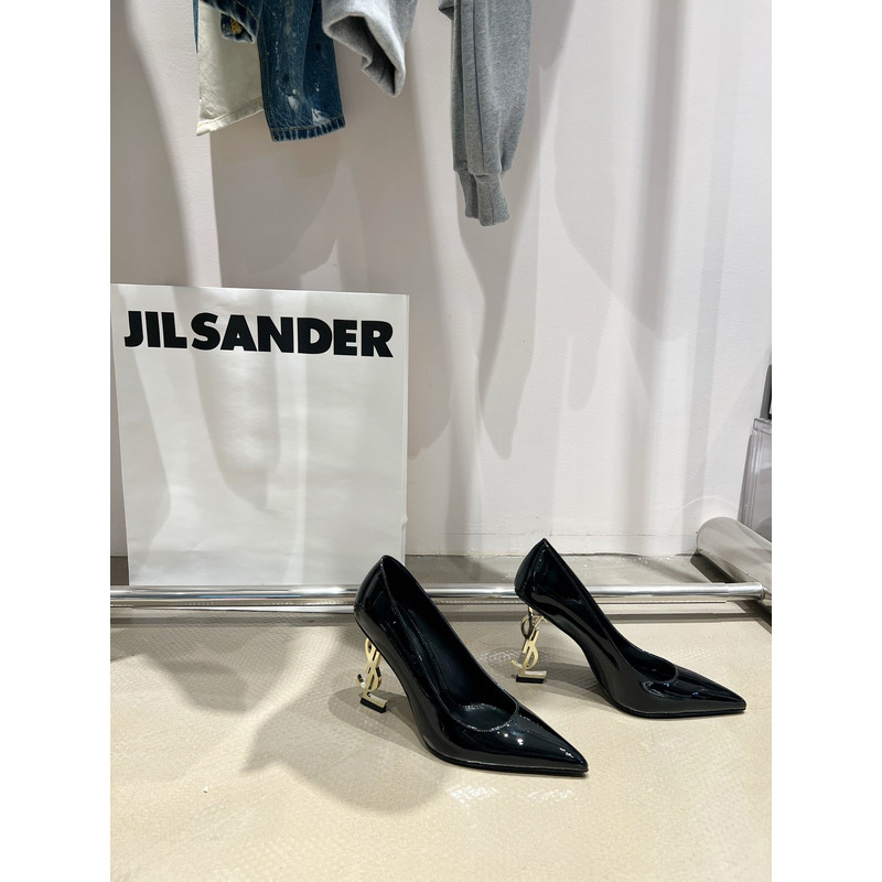 Saint Laurent Opyum Pumps In Patent Leather With Gold-Tone Heel