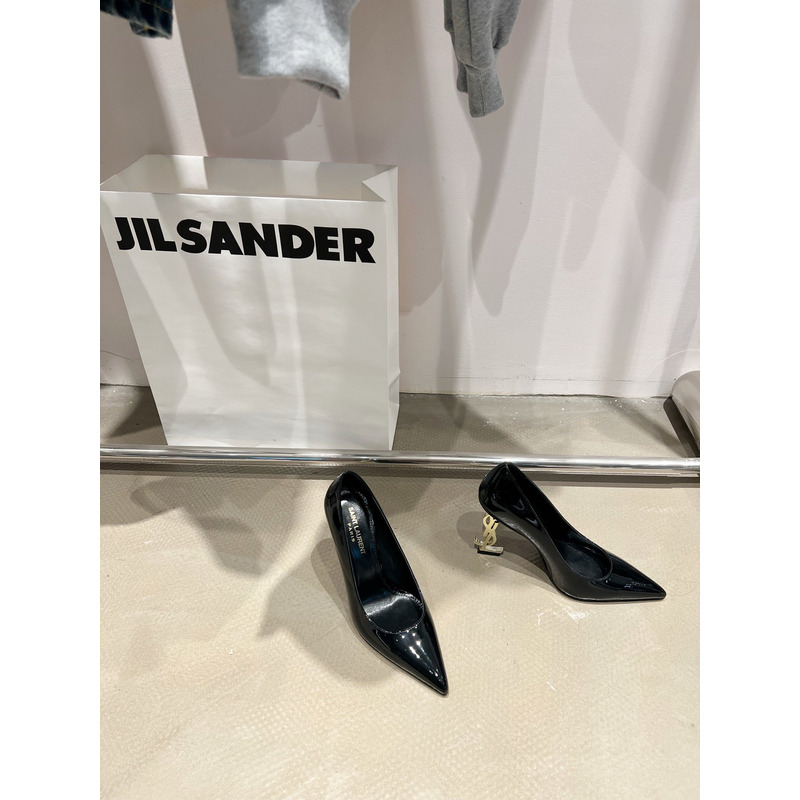 Saint Laurent Opyum Pumps In Patent Leather With Gold-Tone Heel