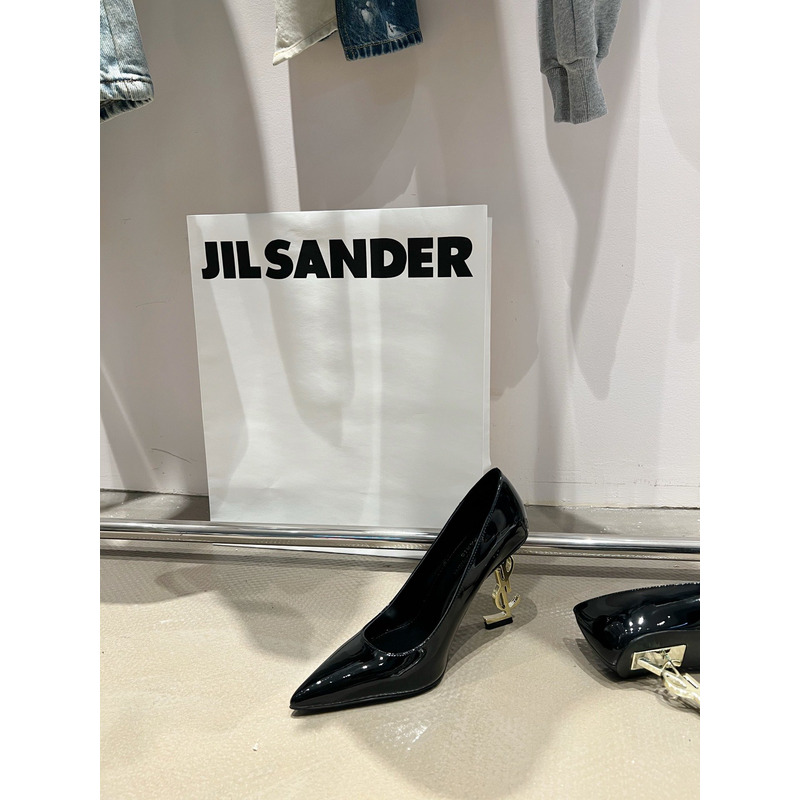 Saint Laurent Opyum Pumps In Patent Leather With Gold-Tone Heel