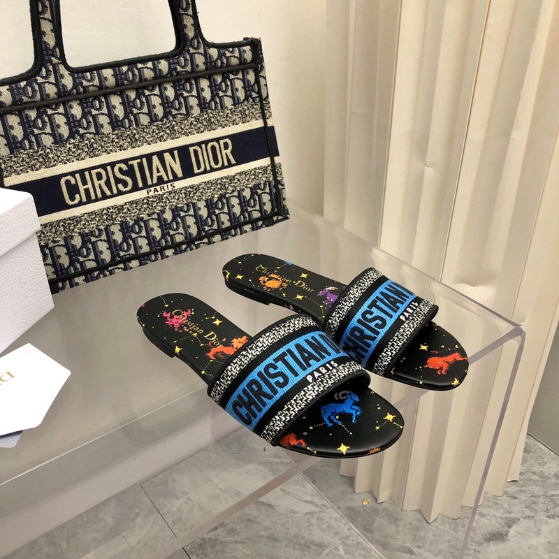 D*or pixel zodiac dway slippers black