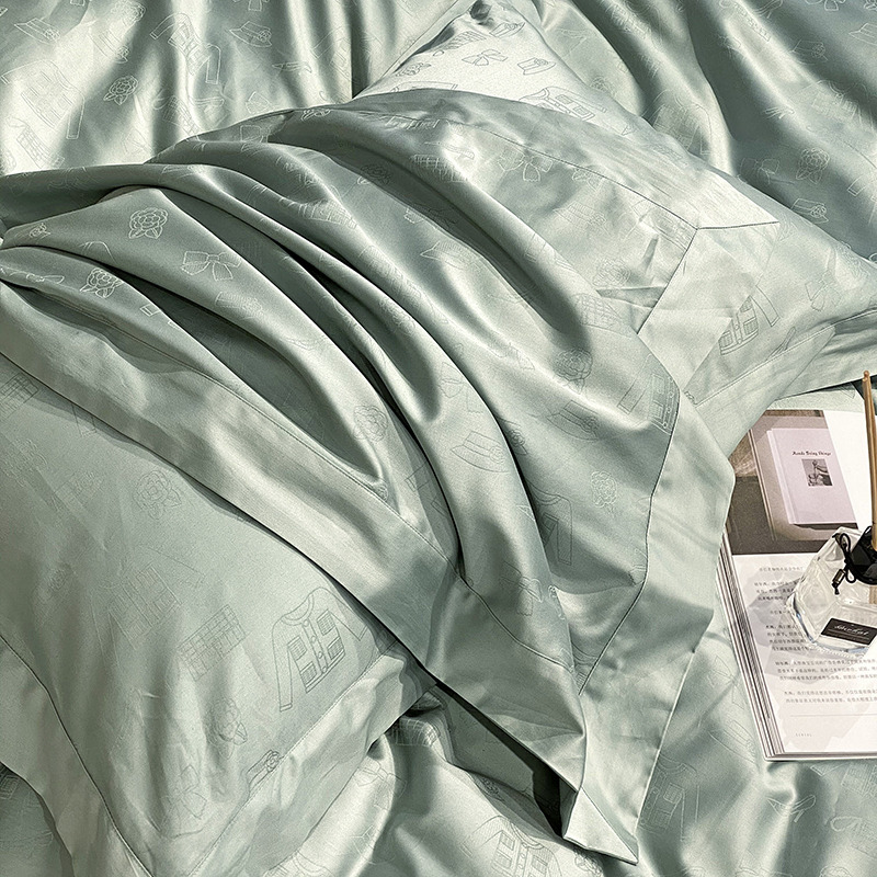 H**mes four piece bed suit bedding green