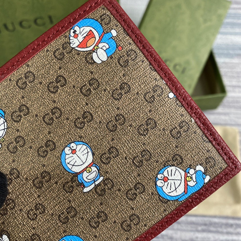 G*u*i multi doraemon print wallet