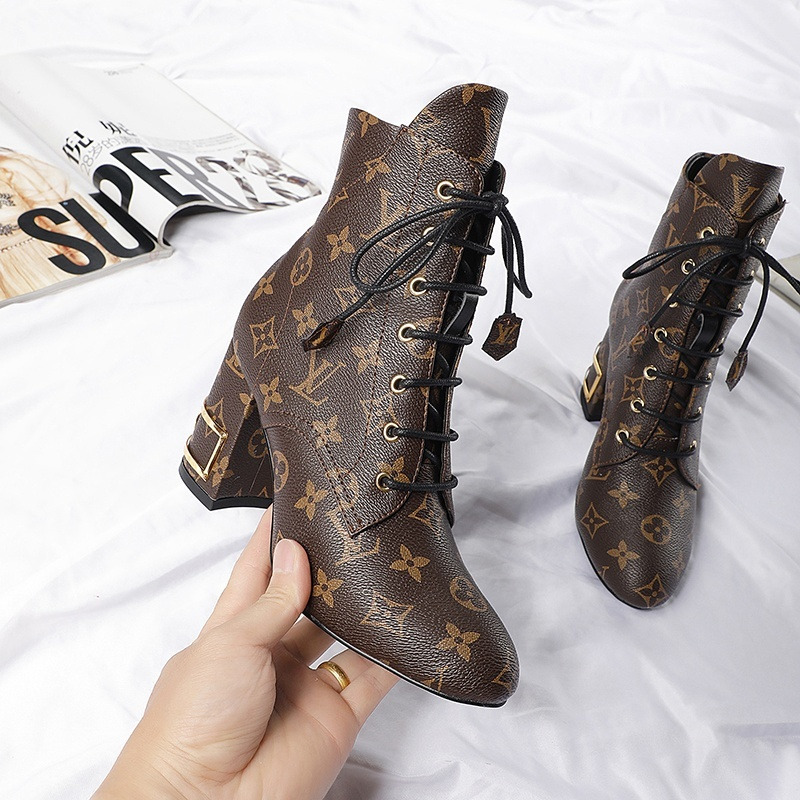 l**is V*t*n star trail leather boots