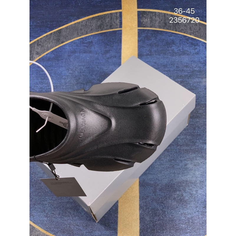 ba*len*cia*ga x Cr*0*s slip-on sandals black